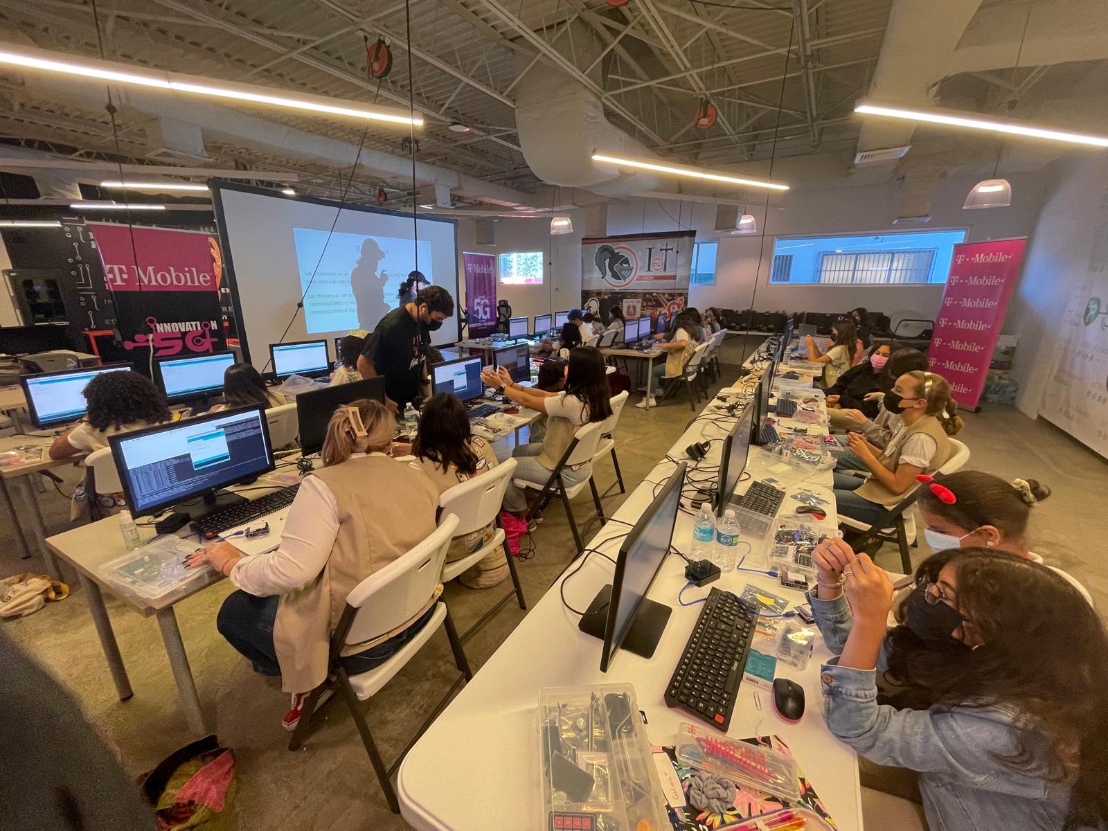 T-Mobile NB-IoT Lab photo 46